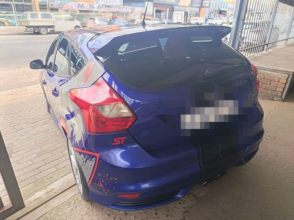 Focus ST250